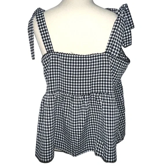 Skies are Blue Gingham Flowy Blouse - Picture 2 of 8